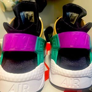 Nike Huarache PRM “Moving Co.”